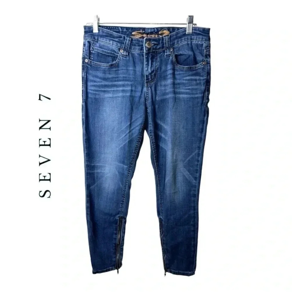 0030. SEVEN 7 MEDIUM WASH DENIM JEANS SIZE 6 ZIPPER ANKLE